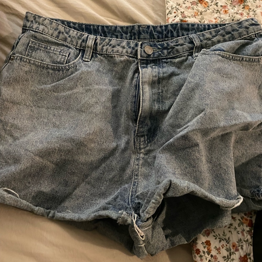 Misguided denim shorts size 12